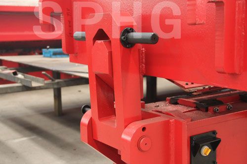 橫梁鏈接機(jī)構(gòu) 橫梁鏈接機(jī)構(gòu)